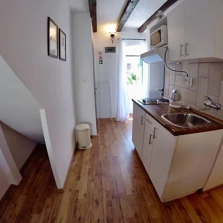 Apartment Comfy Studio In Traditional Dalmatian Stone House *